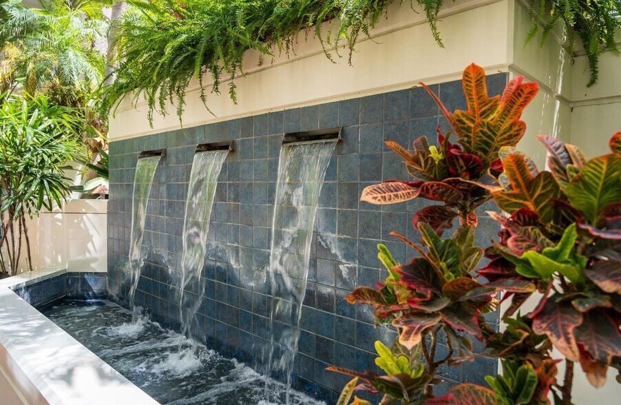 Building Photo - 1431 Pacific Hwy