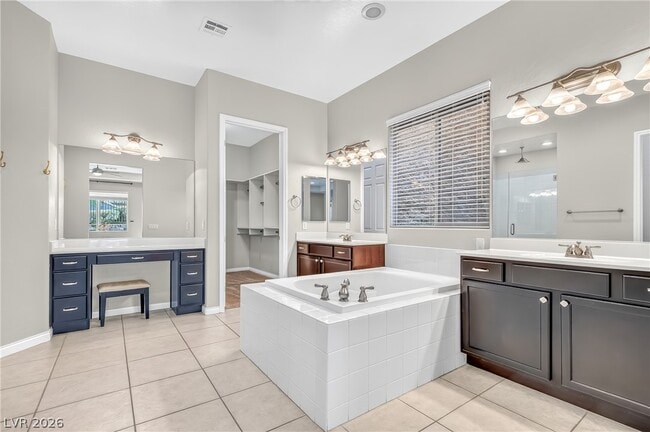 Building Photo - 2852 Josephine Dr