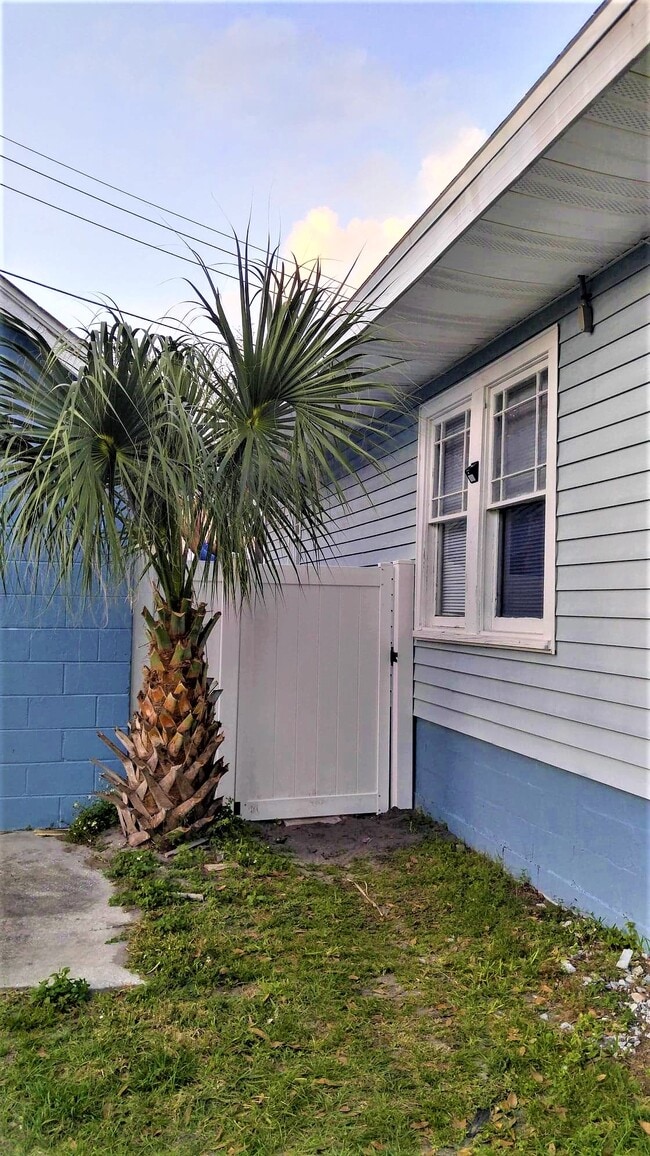 Building Photo - 1839 Salem Rd