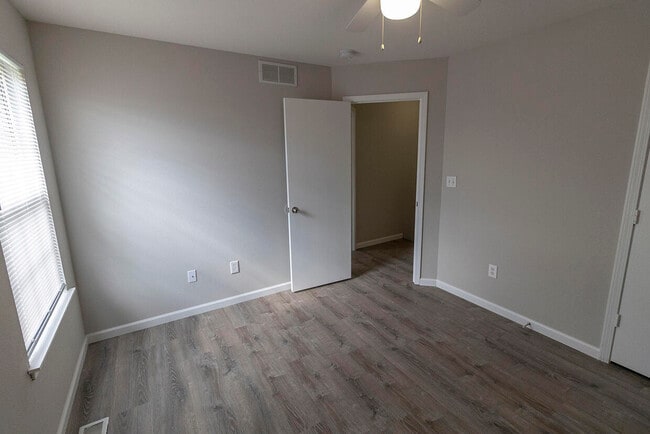Building Photo - 5307 Currituck Ln