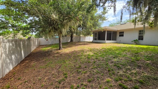 Building Photo - 3 Bed, 2 Bath, 2 Car garage in The Groves at Baytree Community
