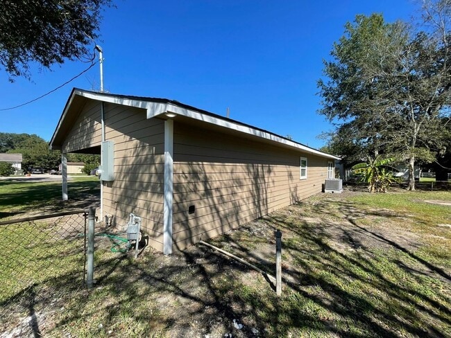 Building Photo - 5785 Mel Sha Ln