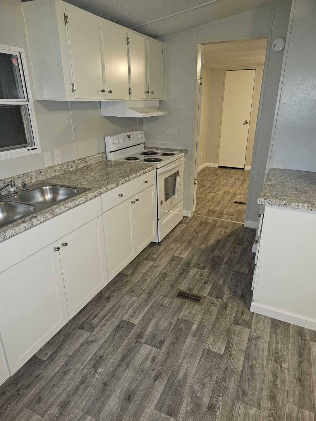 Building Photo - 210 Jamback Rd