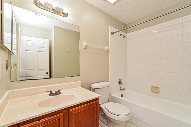 Building Photo - 3813 Pyrite Dr