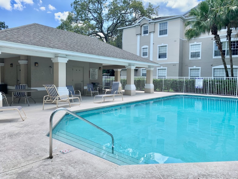 Building Photo - 1212 S Hiawassee Rd