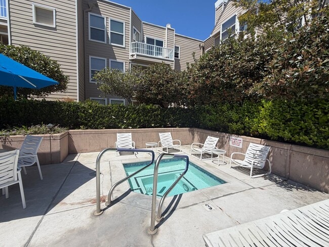 Building Photo - Serene & Pristine: 3 Bedroom, 3 Bath Bi-Level Condominium available in Central San Jose Location