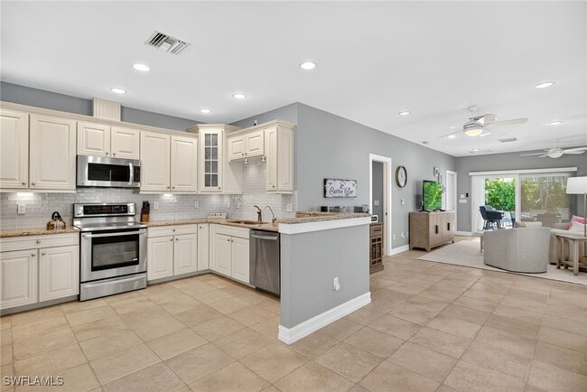 Building Photo - 740 5th Ave N