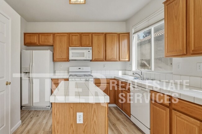 Building Photo - 11501 Pyrites Way