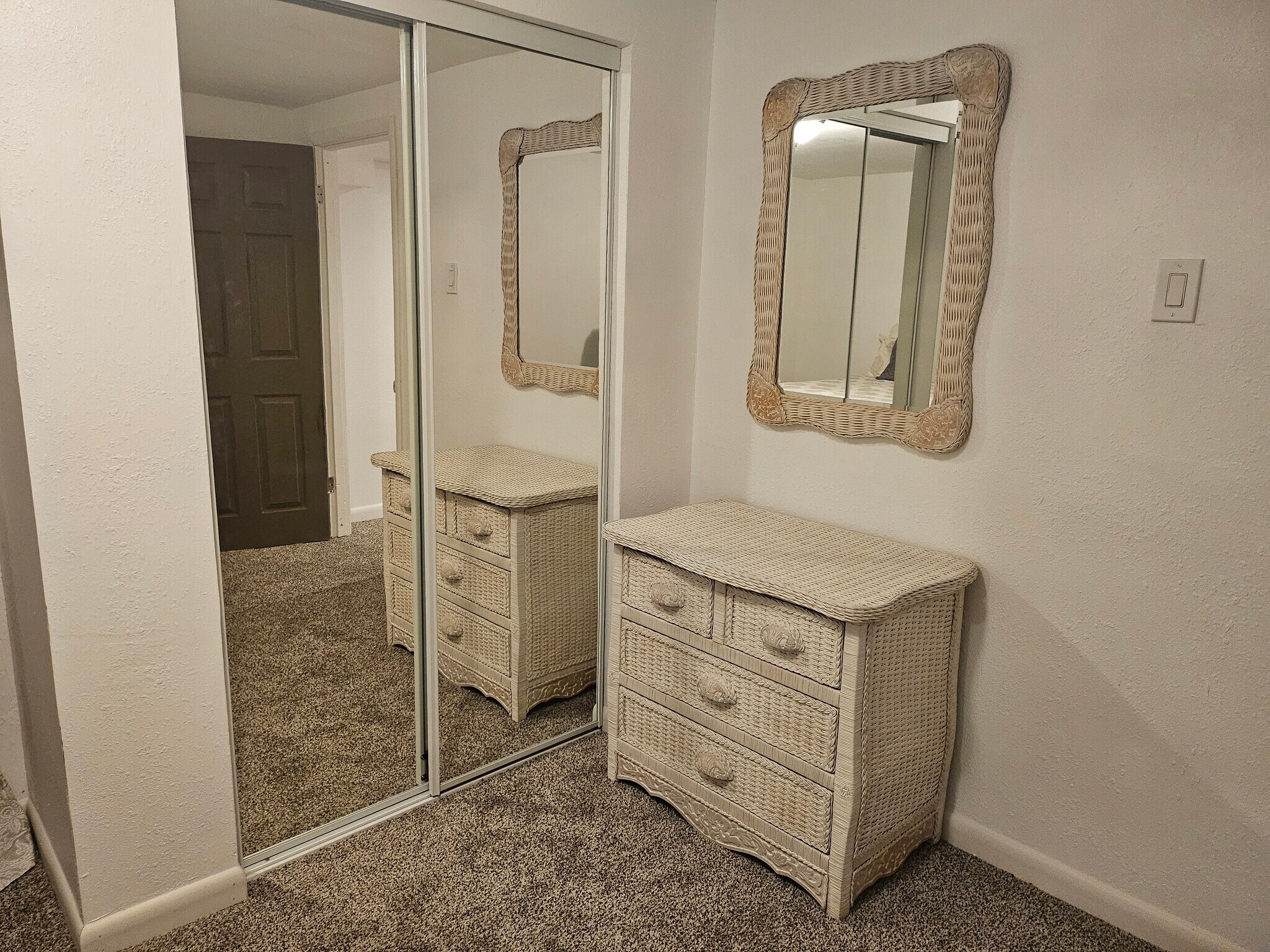 Building Photo - 5713 S Elati Way