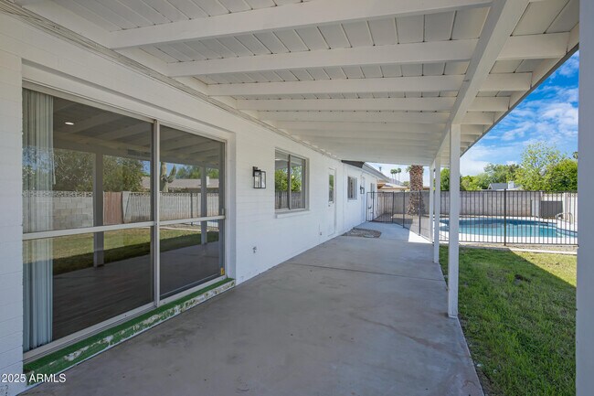 Building Photo - 8426 E Monterey Way