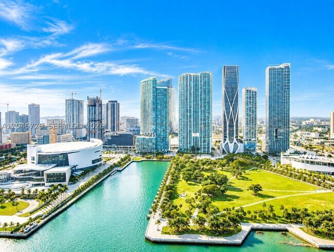 Building Photo - 1100 Biscayne Blvd