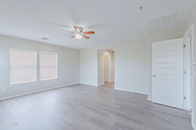 Building Photo - 6342 W Harwell Rd