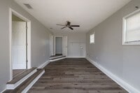 Building Photo - 1103 W Railroad St