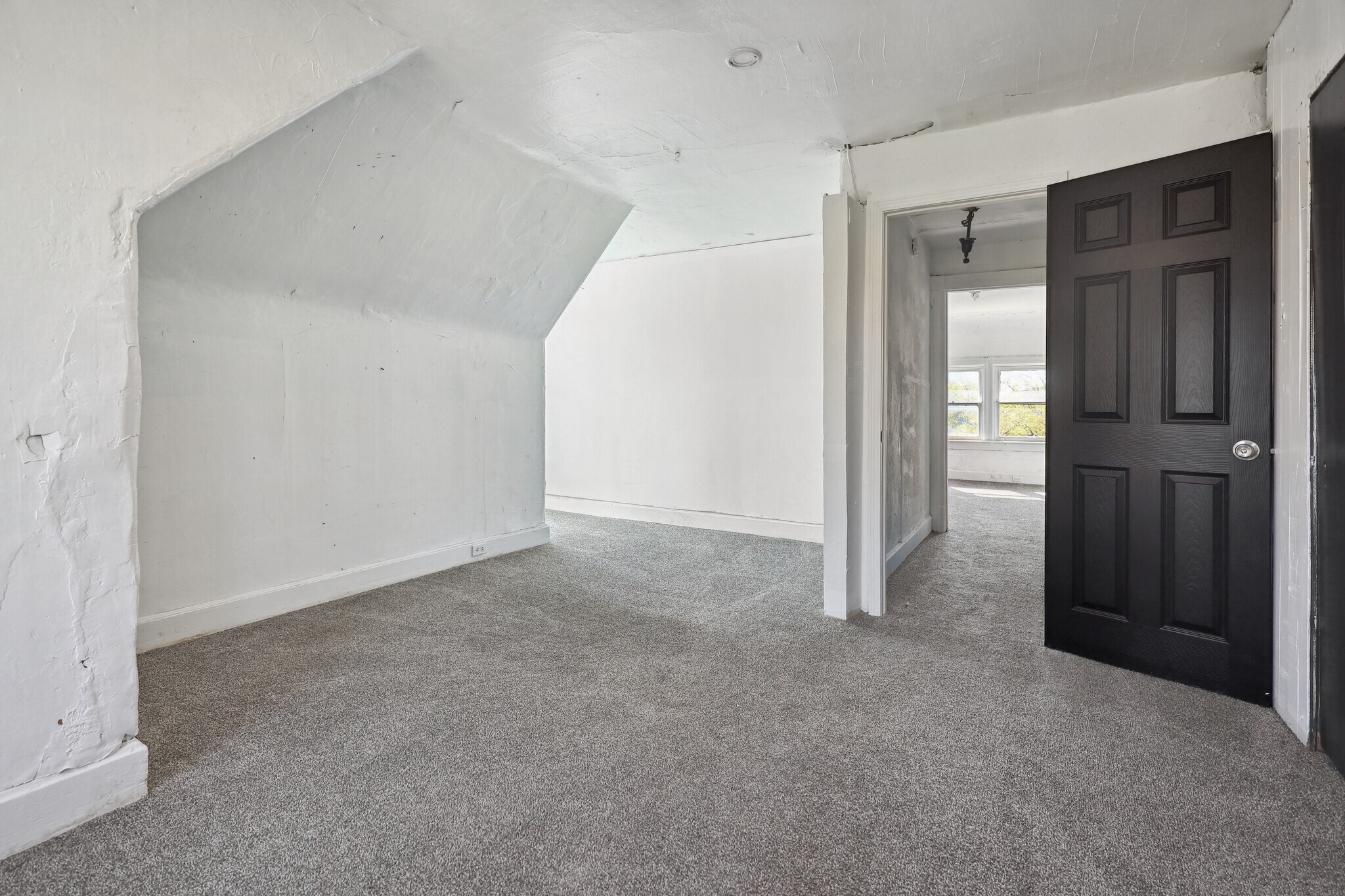 Building Photo - 5237 Enright Ave