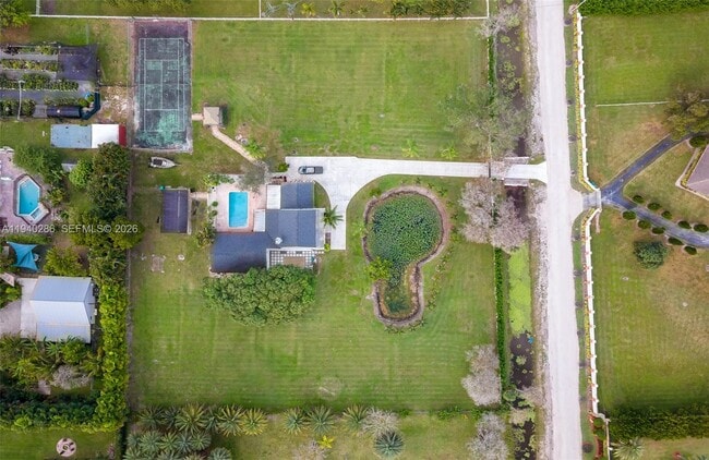 Building Photo - 7601 NW 82nd Terrace