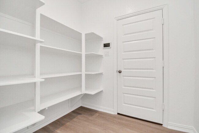 Building Photo - 27019 Bahia Grove Dr