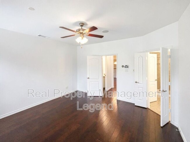 Building Photo - 5729 Knox Dr