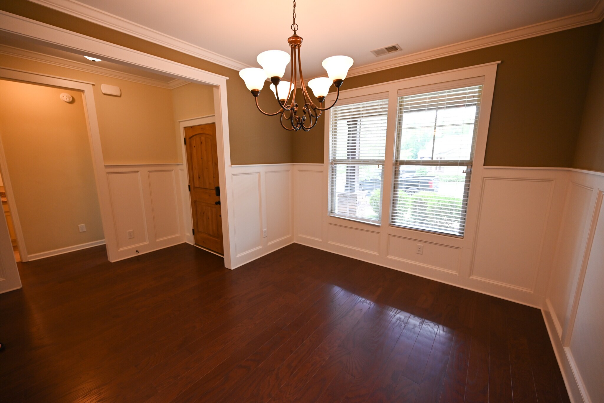 Building Photo - 2050 Covey Dr