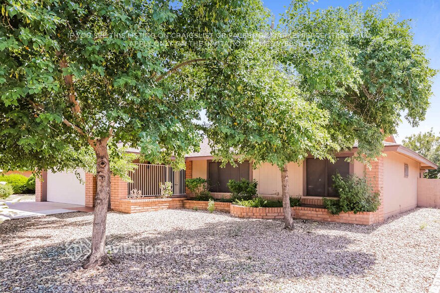 Building Photo - 6027 W Carol Ann Way