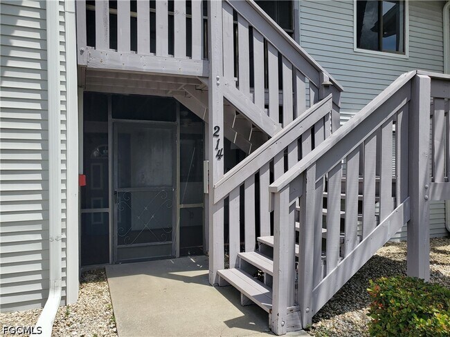Building Photo - 1055 Palm Ave