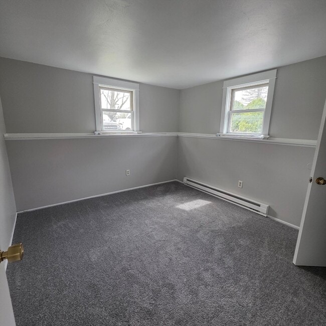 Building Photo - 81 Crane Ave S