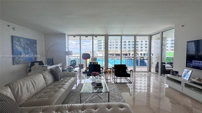 Building Photo - 1800 S Ocean Dr