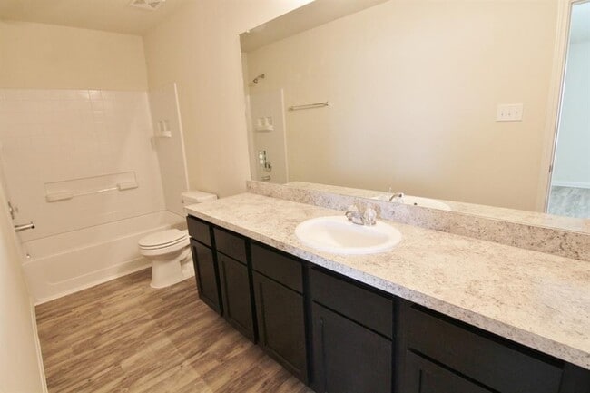 Building Photo - 3963 Lexington Manor Ct
