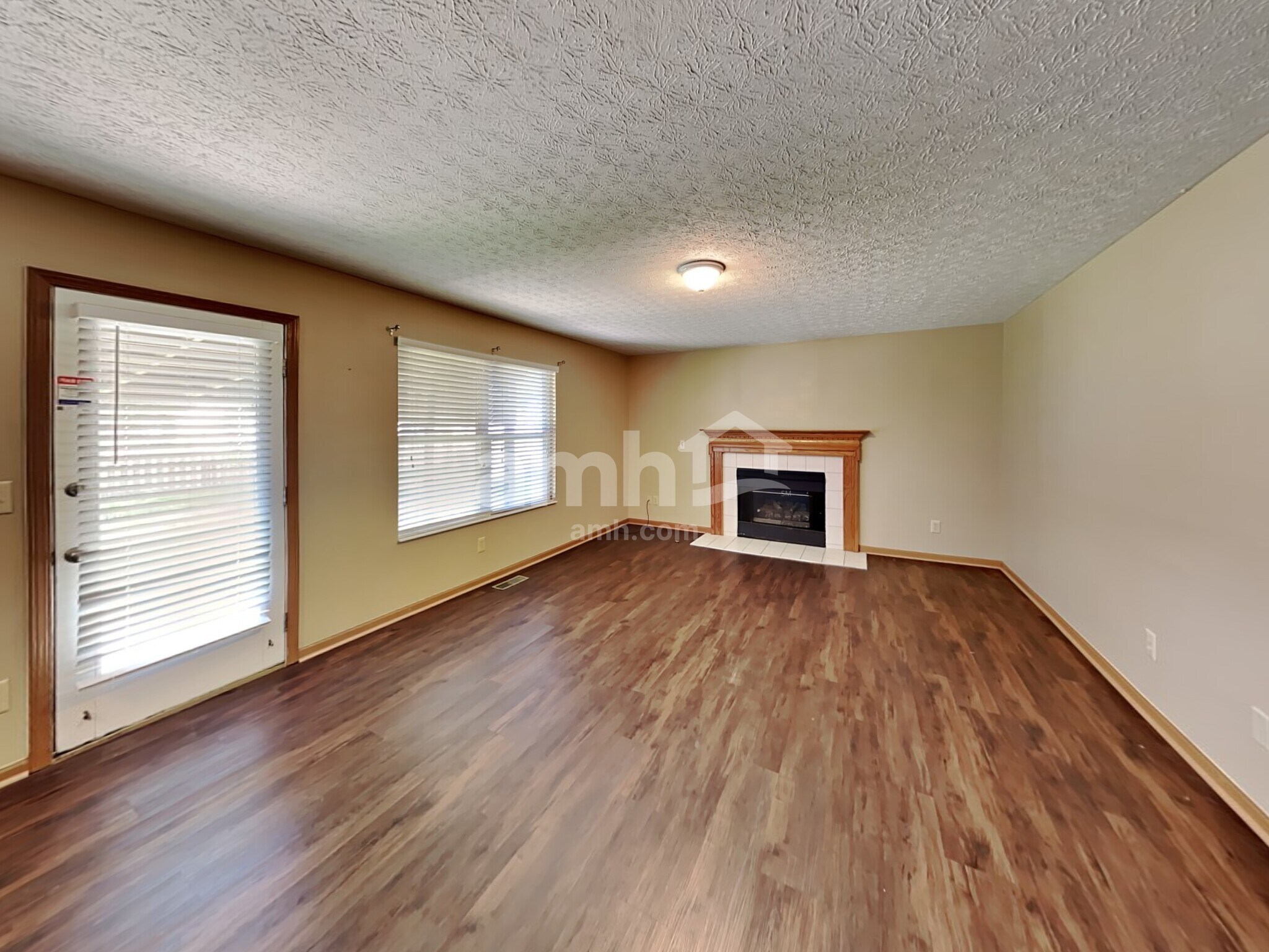 Building Photo - 1363 Wild Horse Dr