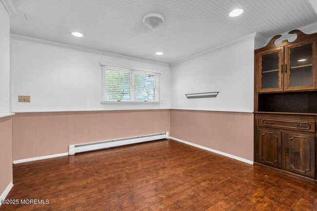 Building Photo - 918 Charles Dr