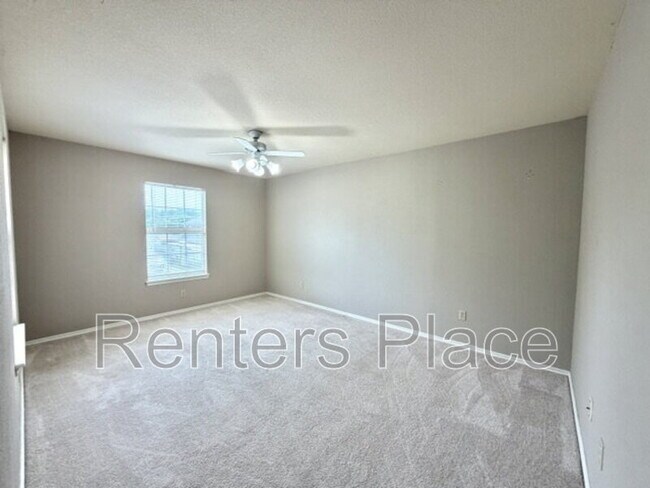 Building Photo - 2012 S Aster Ave