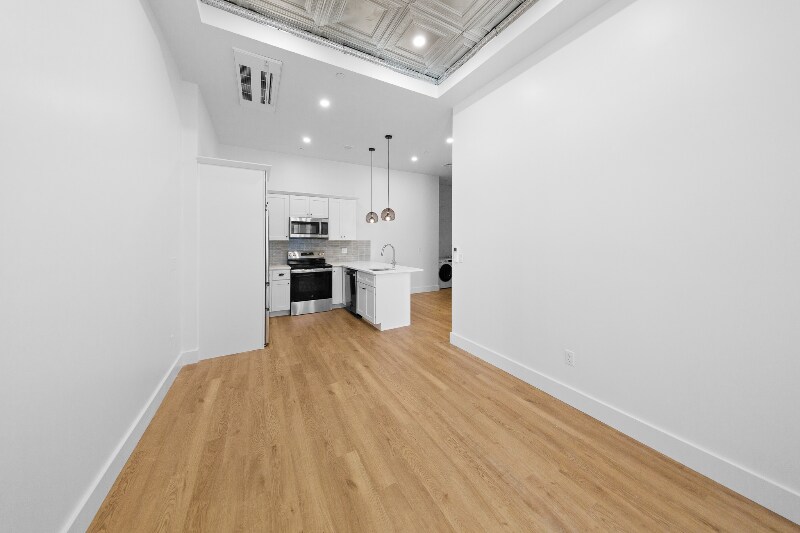 Building Photo - 101 Richmond St