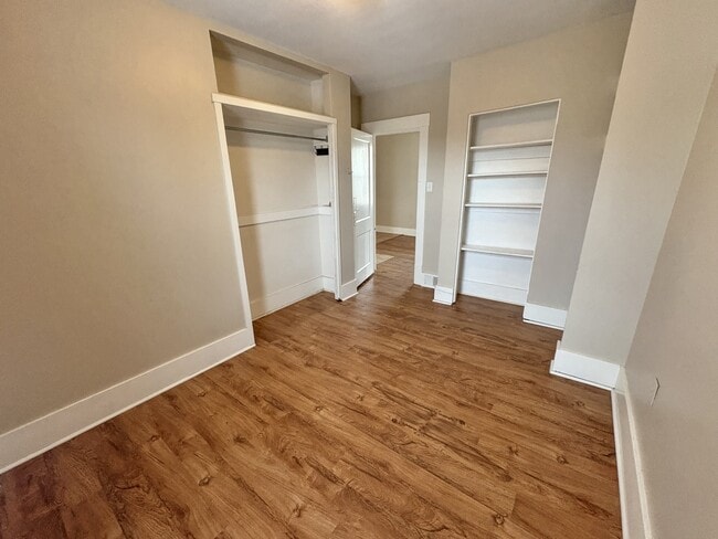 Building Photo - 793 Valley Rd