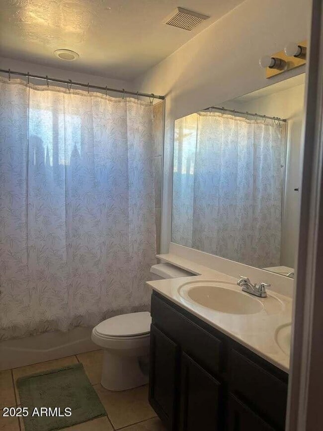 Building Photo - 1427 Cam Chavinda