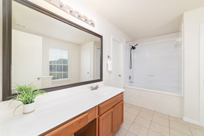 Building Photo - 21311 Shadow River Ln
