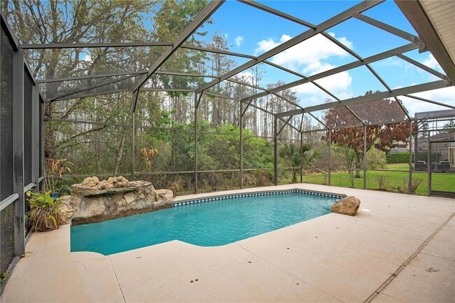 Building Photo - 2615 Lakemoor Dr