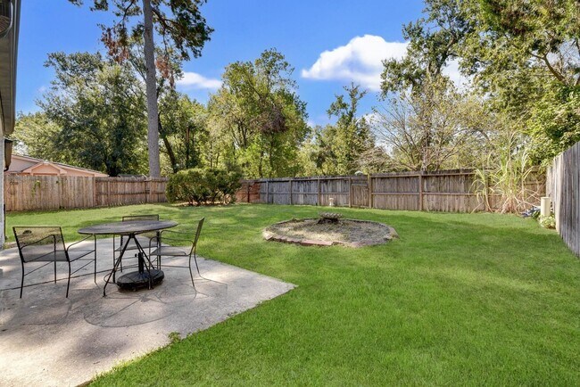 Building Photo - 18015 Woodgum Dr