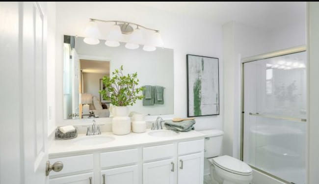 Building Photo - 102 Red Willow Dr