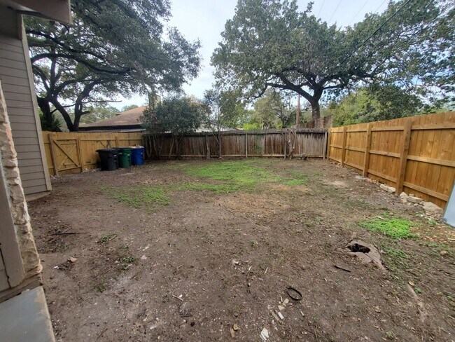 Building Photo - 3051 Heidi St