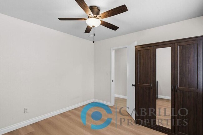 Building Photo - 6311 Inman St