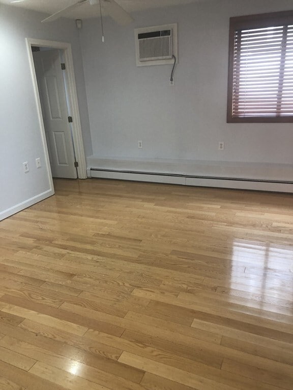 Building Photo - 18 Belmont Park