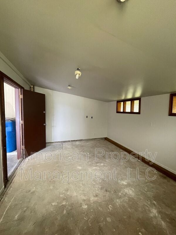 Building Photo - 7217 E 55th Pl