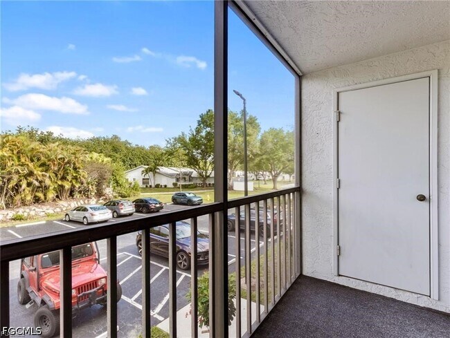 Building Photo - 9540 Green Cypress Ln