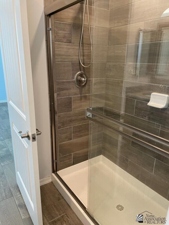 Building Photo - 6033 E Morning Ln