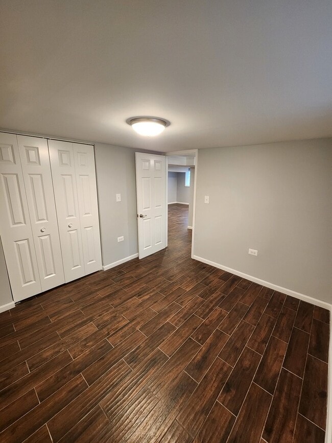 Building Photo - 3055 N Lockwood Ave