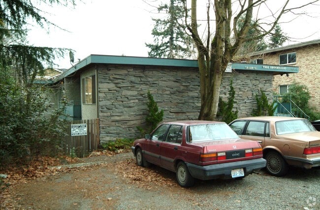 Building Photo - Brookside Apartments