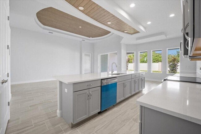 Building Photo - Marina Del Palma comes with a 30 ft boat slip granting access to the Intracoastal Waterway!