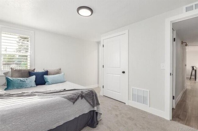 Building Photo - 760 Stuart St