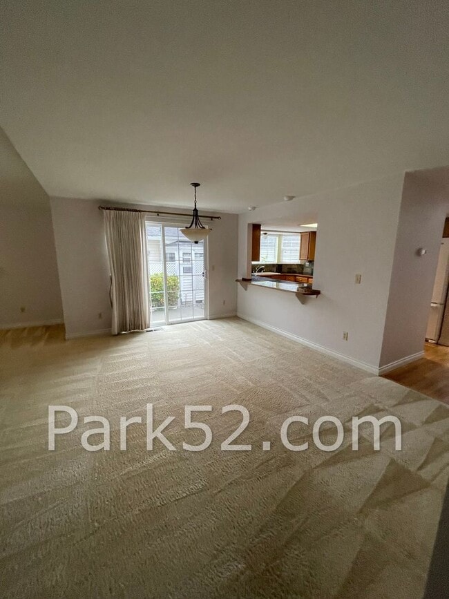 Building Photo - 2801 N Narrows Dr