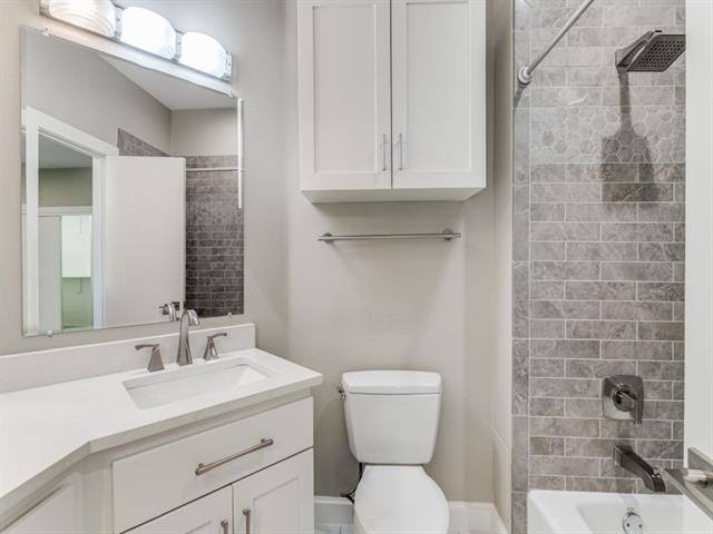 Building Photo - 3911 Wycliff Ave