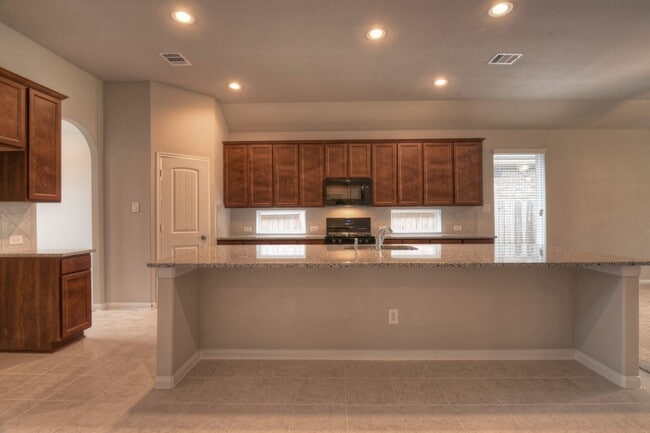 Building Photo - 21215 Flowering Dogwood Cir